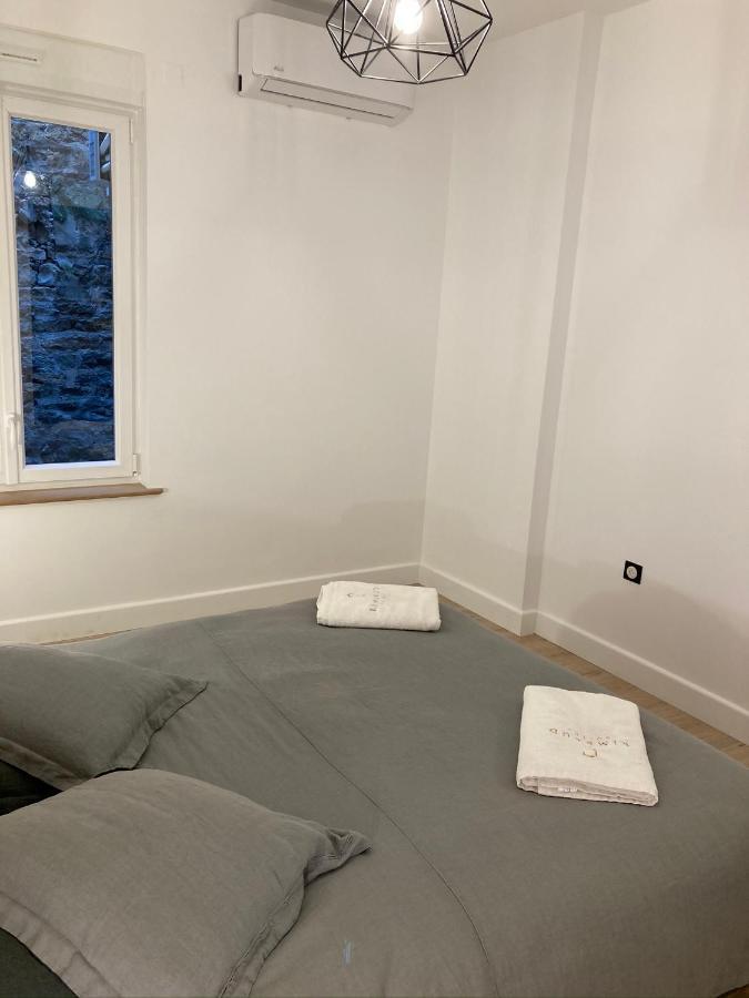 Suite Charles - Vue Musee Rimbaud Charleville-Mézières Dış mekan fotoğraf